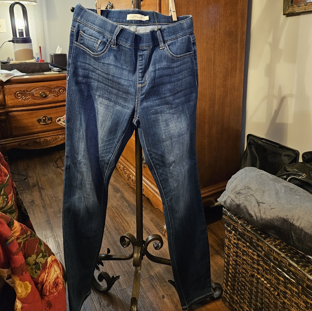 New jeans. Discount Divias